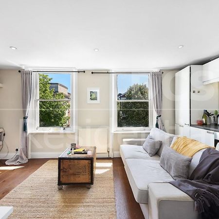 Modernised Apartments 1 And 2 Bedrooms Option Terrace And Balcony High Street Londra Exterior foto