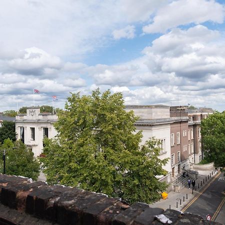Modernised Apartments 1 And 2 Bedrooms Option Terrace And Balcony High Street Londra Exterior foto