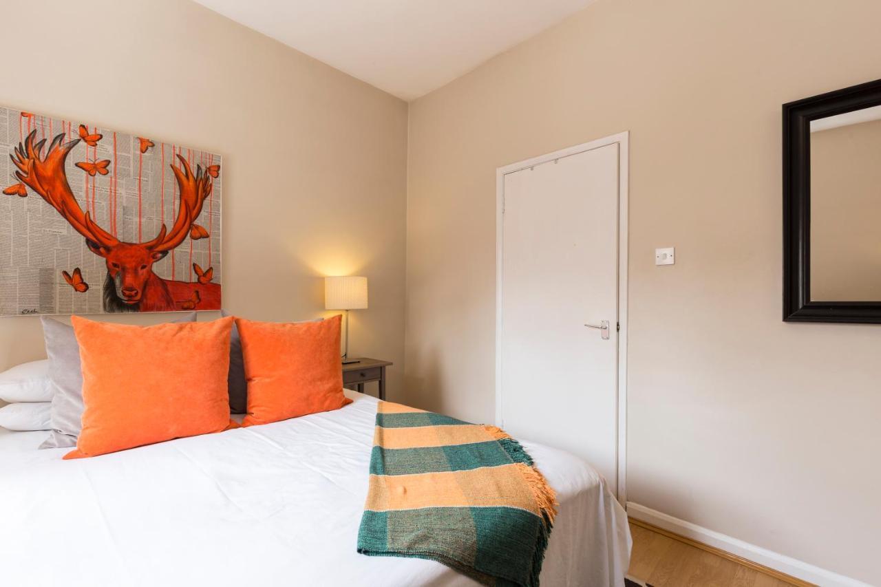 Modernised Apartments 1 And 2 Bedrooms Option Terrace And Balcony High Street Londra Exterior foto